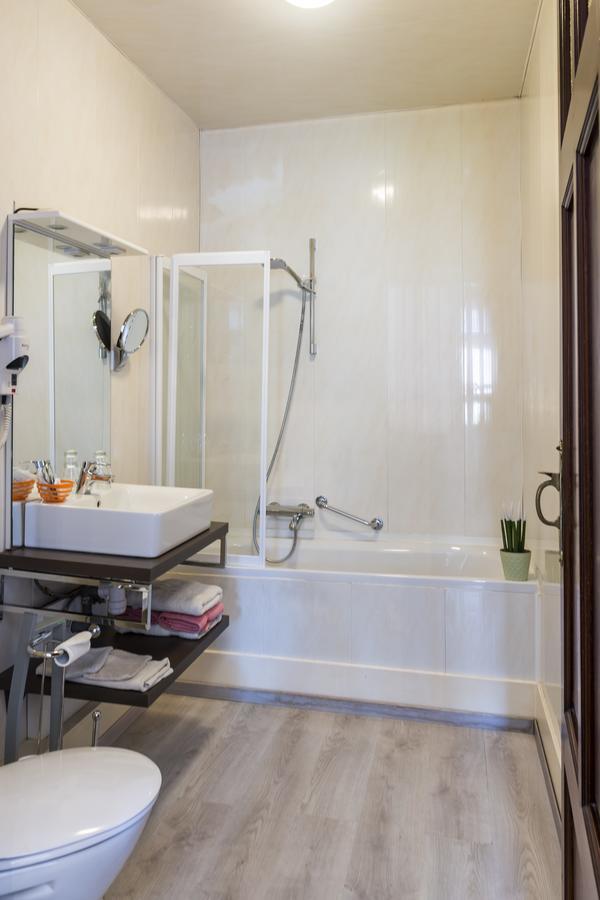 Hostellerie Lou Pahou Ronse Zewnętrze zdjęcie